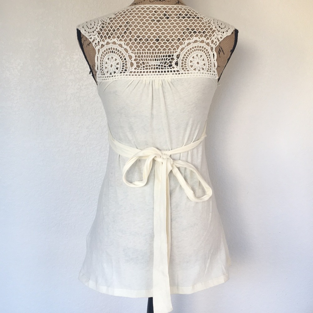 LEI cream lace blouse size S - Picture 5 of 7